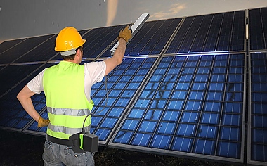 Sunlumo CC-BLADE: Innovatives Werkzeug zur Suche nach Zellbrüchen in Photovoltaikanlagen